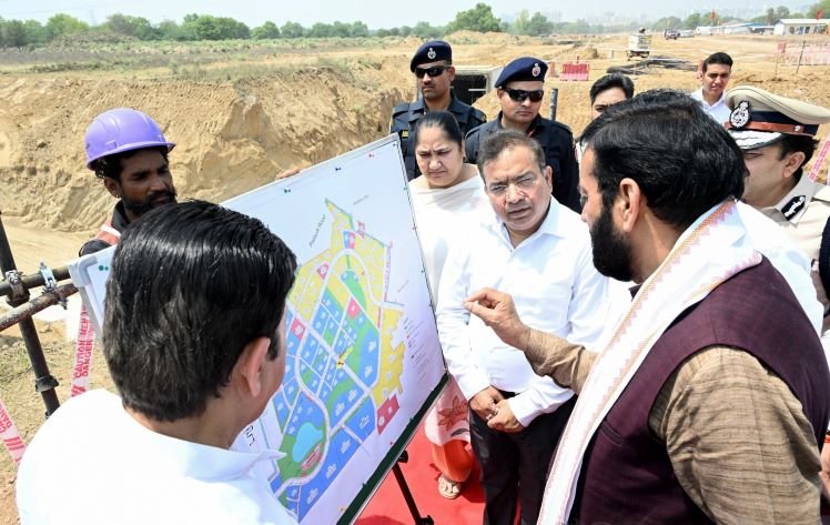Gurugram’s Global City Project: Haryana CM Reviews Progress, Eyes Global Investment Opportunities