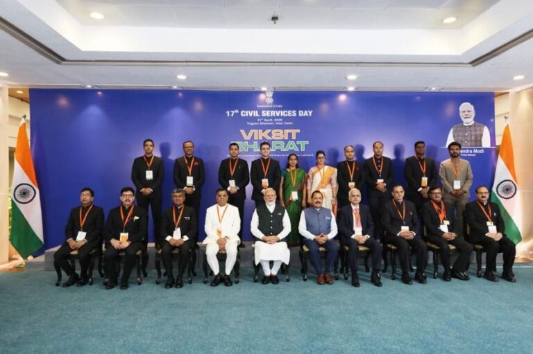 IAS Officer Jalaj Sharma Honoured with Prime Minister’s Award by PM Modi for Holistic Development of Nashik