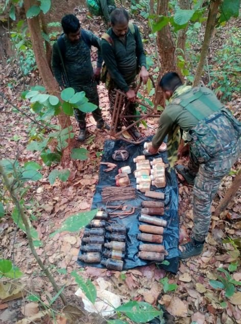 Major Blow to Naxal Insurgency: Eight Ultras Neutralised in CRPF-CoBRA Operation in Jharkhand