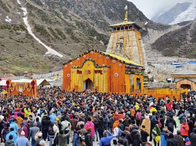 केदारनाथ धाम के कपाट खुले: आस्था, अध्यात्म और शक्ति का प्रतीक एक दिव्य आरंभ